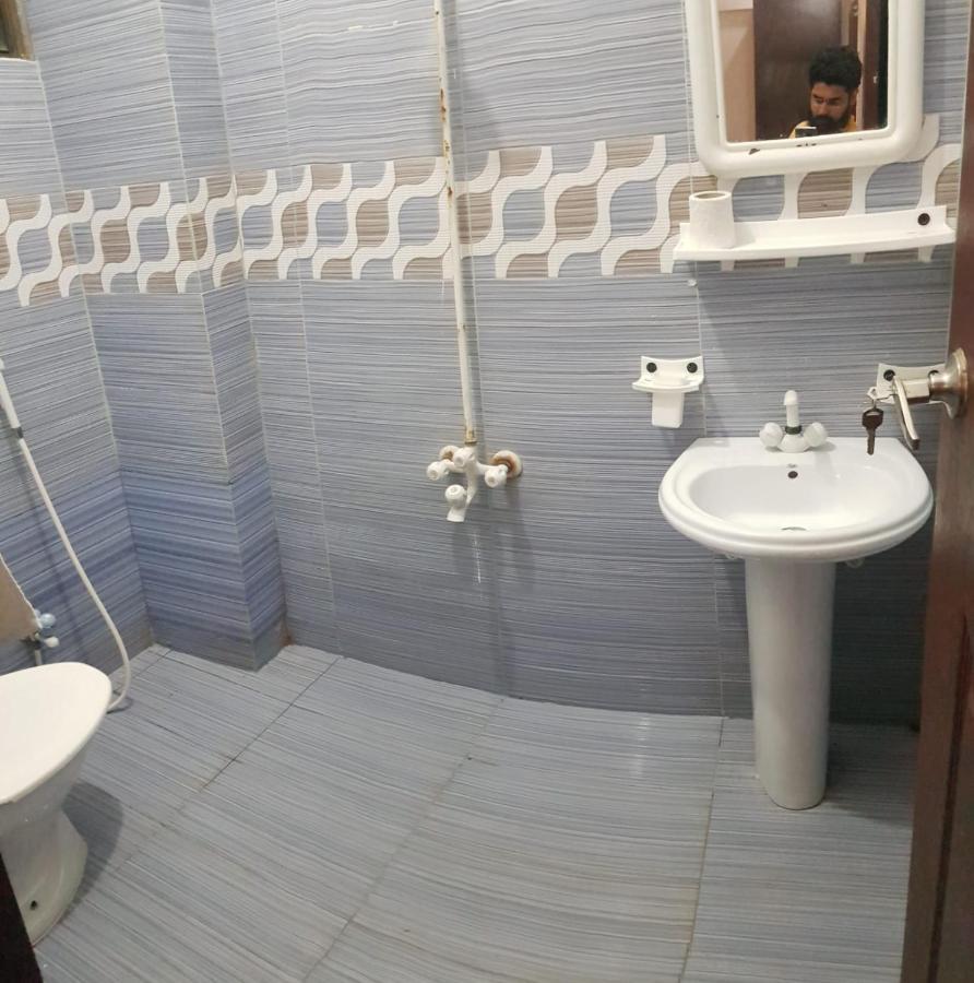 Goho Rooms Badar Karaçi Dış mekan fotoğraf