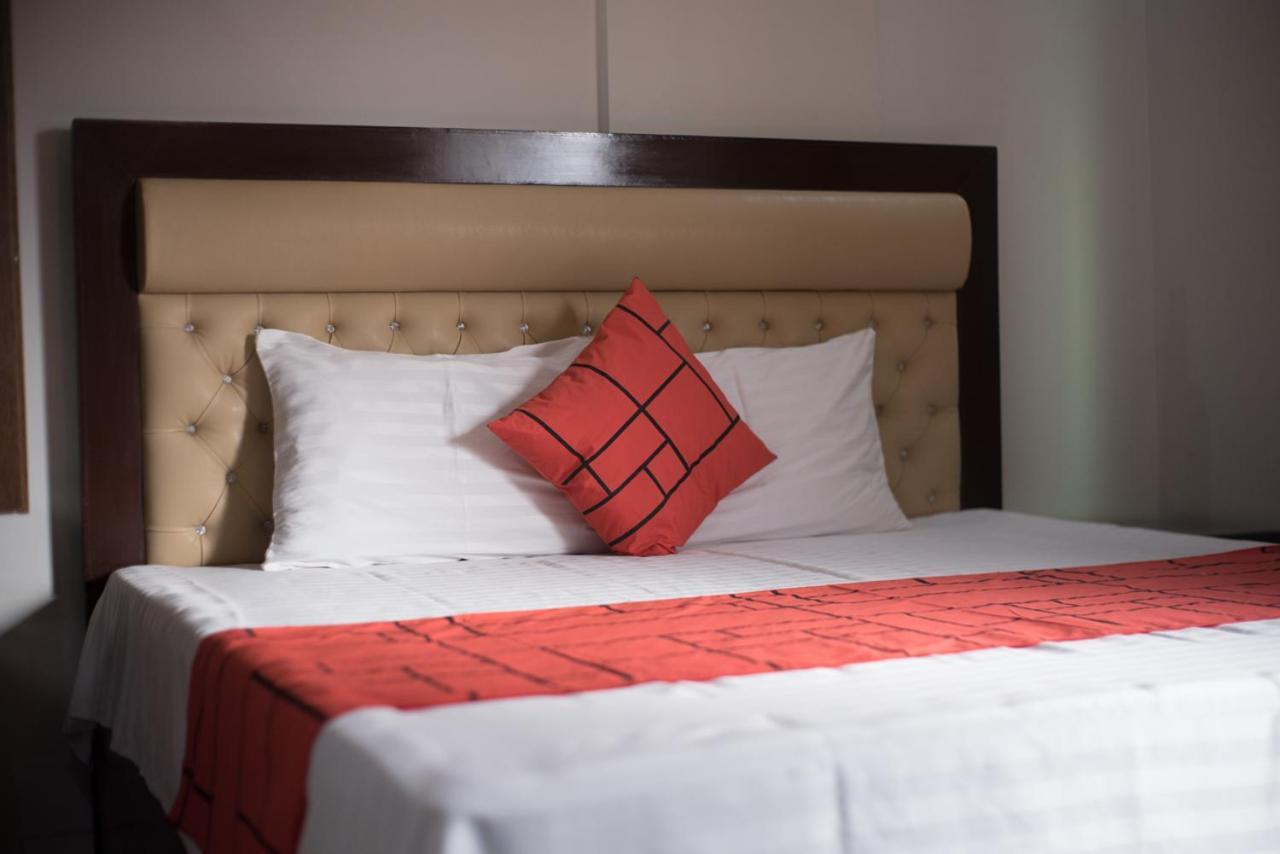 Goho Rooms Badar Karaçi Dış mekan fotoğraf