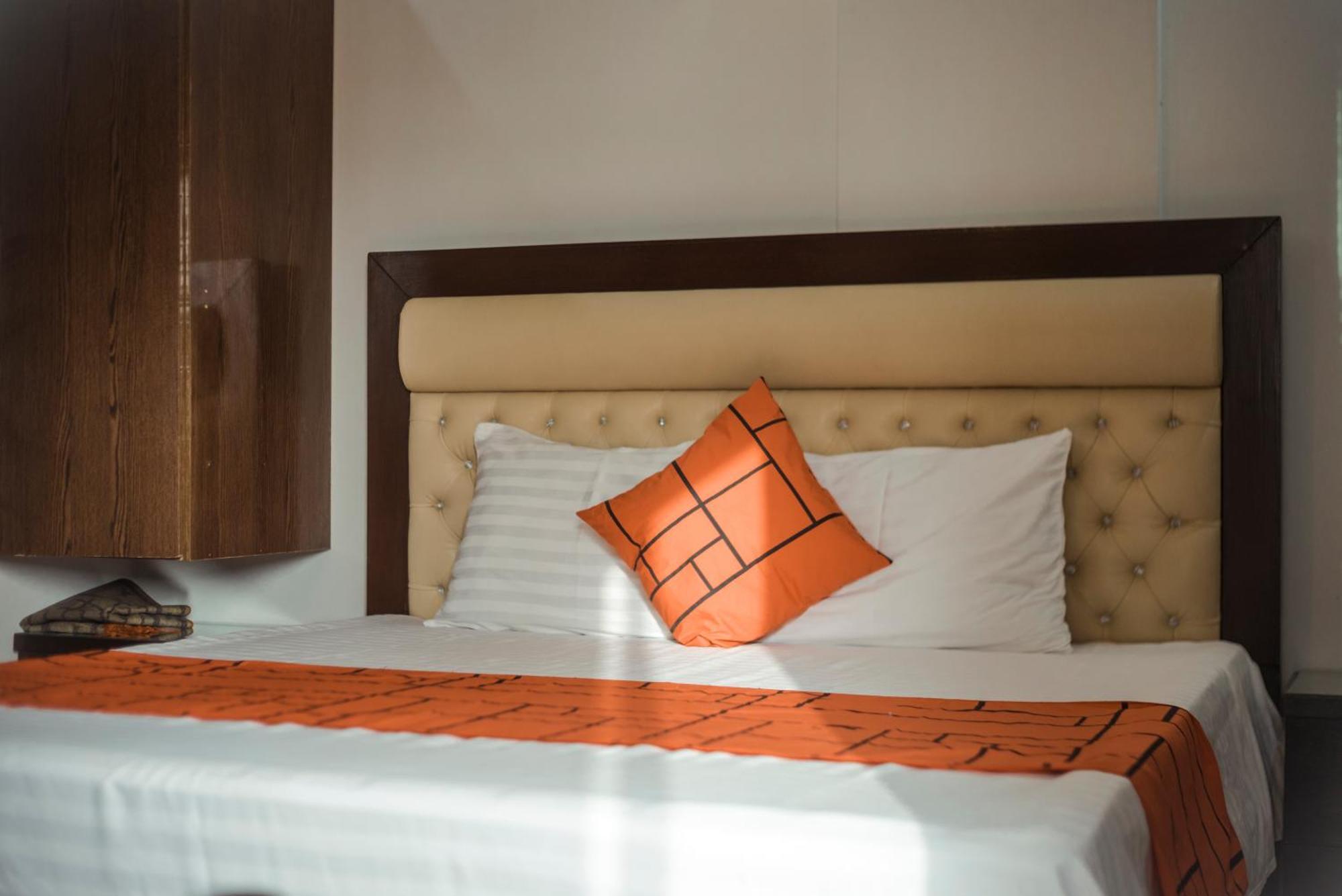 Goho Rooms Badar Karaçi Dış mekan fotoğraf