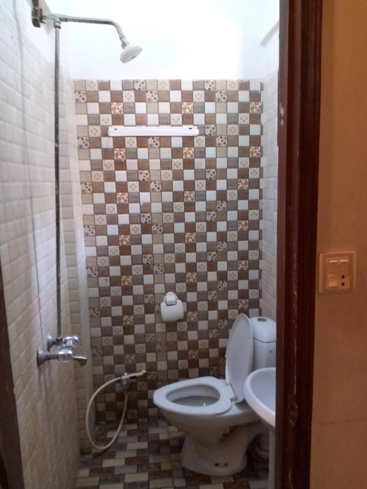 Goho Rooms Badar Karaçi Dış mekan fotoğraf