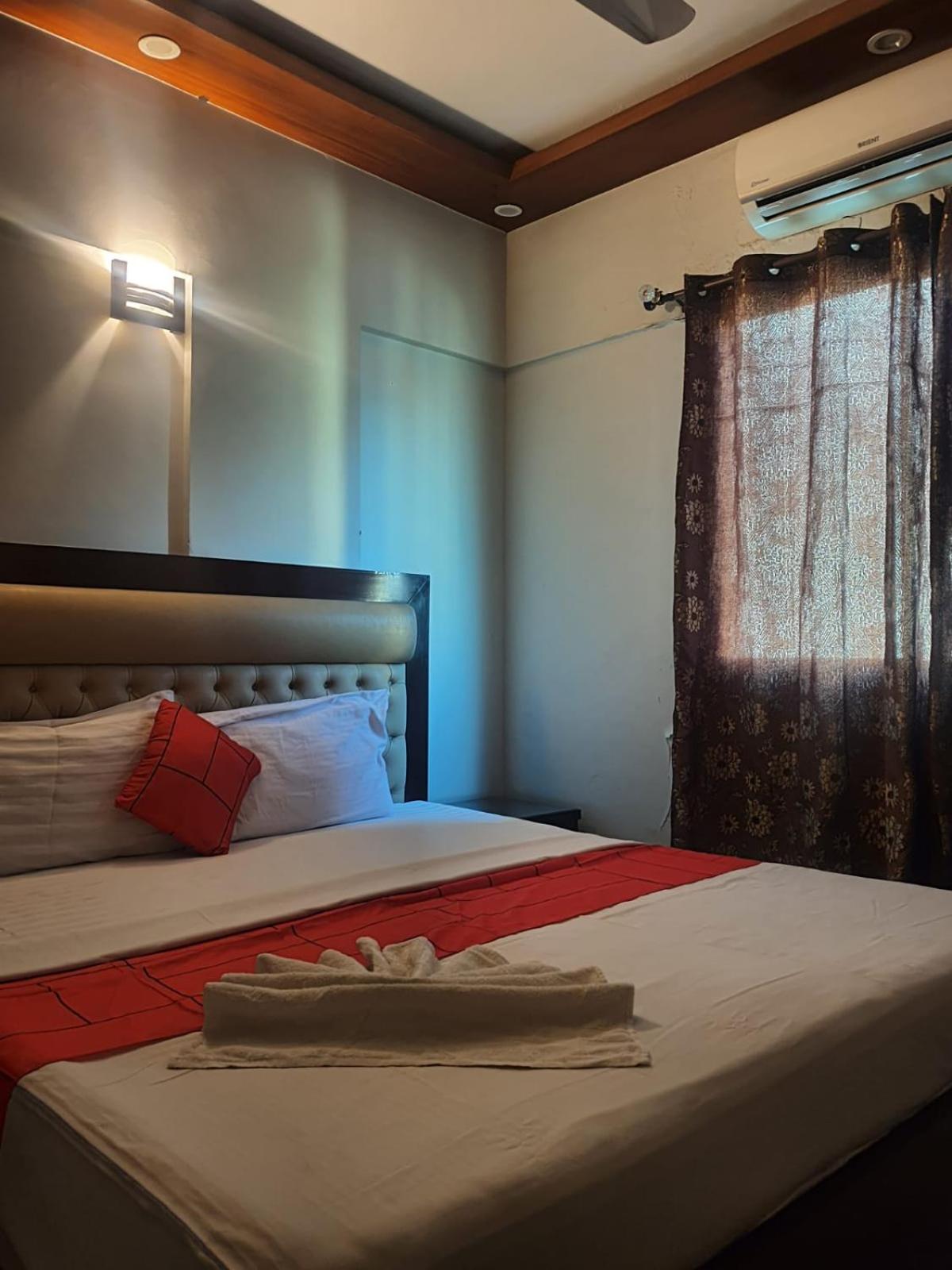 Goho Rooms Badar Karaçi Dış mekan fotoğraf