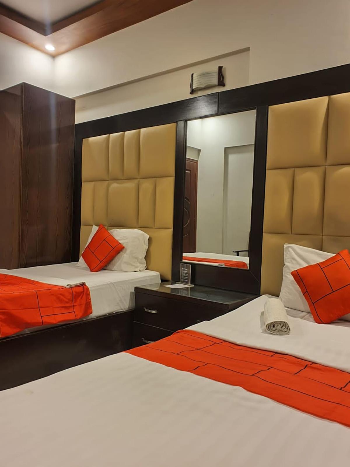 Goho Rooms Badar Karaçi Dış mekan fotoğraf