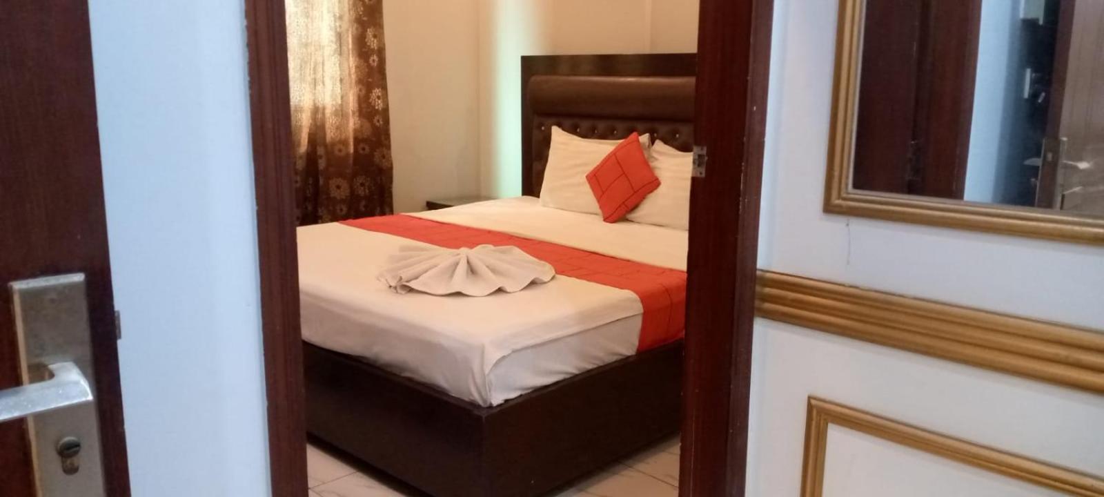 Goho Rooms Badar Karaçi Dış mekan fotoğraf