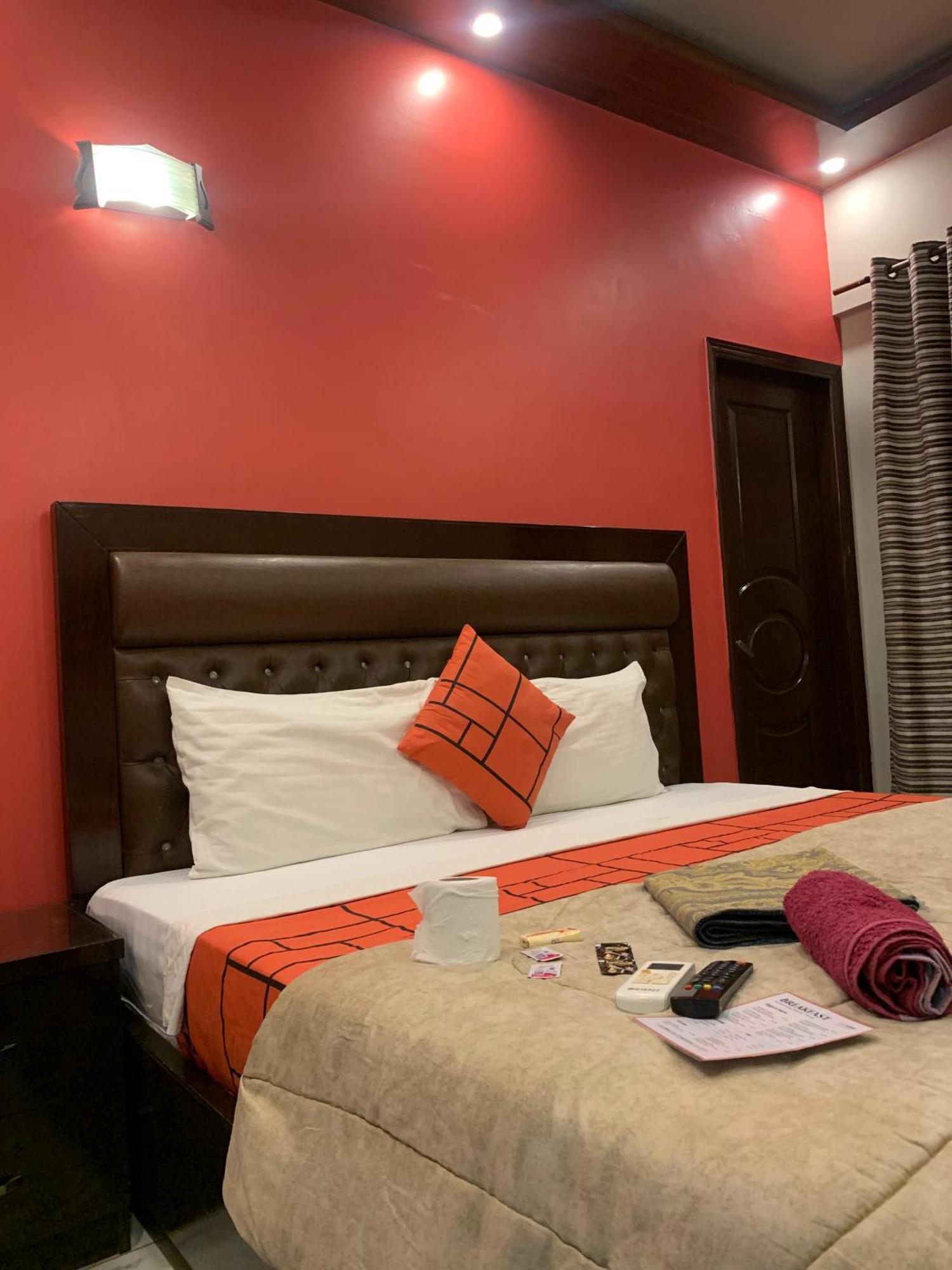 Goho Rooms Badar Karaçi Dış mekan fotoğraf